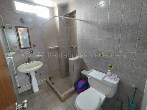 Imagen 20 de 30 de * Apartamentos En Venta * Zona Centro Barquisimeto, Lara, Codigo # 23-11704 Mas Informacion :: 412 - 1498654 , Katty Vasquez Rentahouse Co.