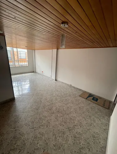 Apartamento 76 M2 En 5° Piso Excelente Iluminación