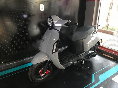 Okn Roma 125 Precio Lanzamiento (incluye Casco Y Parabrisas)