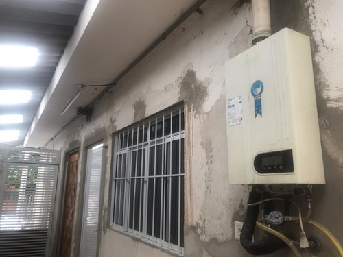 Reformada A Pouco Tempo, Com Banheira E Ar Condicionado