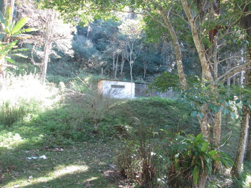 Lindo Sitio Com Belo Lago E Piscina...