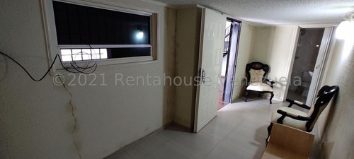 Imagen 14 de 20 de @enzococchioni.rah Local Comercial Av. San Agustin Maracay 22-15780