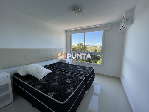 Imagen 17 de 25 de Frente Al Mar, 3 Dormitorios, 2 Baños, En Venta , Punta Del Este