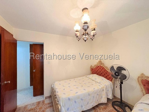 Amplio Apartamento En Motalban Ii Excelente Edificio - 25-17815 - Jca