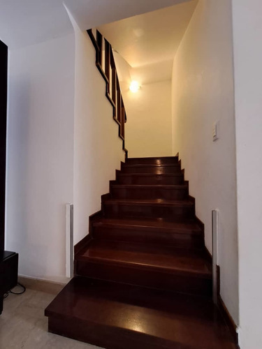Imagen 24 de 30 de Se Vende Casa 263m2 5h+s/5b/4p Colinas De Santa Monica 8428