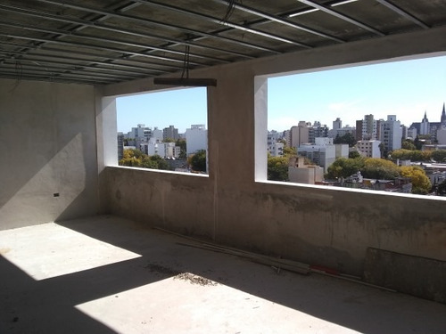 Imagen 11 de 17 de Venta. Departamento Tipo Duplex De 2 Dormitorios, Terraza Privada Y Cochera (en Construcción)