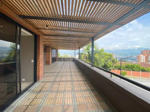 Apartamento En Venta En Los Balsos. Cod V776146