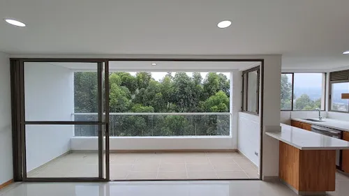 Apartamento En Arriendo Loma San Jose 743-7643