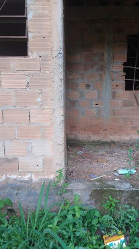 Lote Com Construção Faltando Acabamento No Icaivera. - 1625