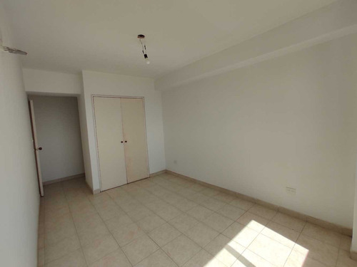 Imagen 8 de 13 de Invalmhouse Inmobiliaria. Villas Partenopemar Apartamentos Entrada De Higuerote 1 Hab Y 2 Hab
