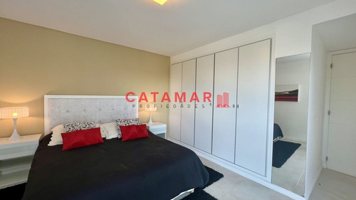 Imagen 9 de 24 de Alquiler Departamento Dos Dormitorios Y Medio Playa Mansa Punta Del Este - Punta Del Este Mansa