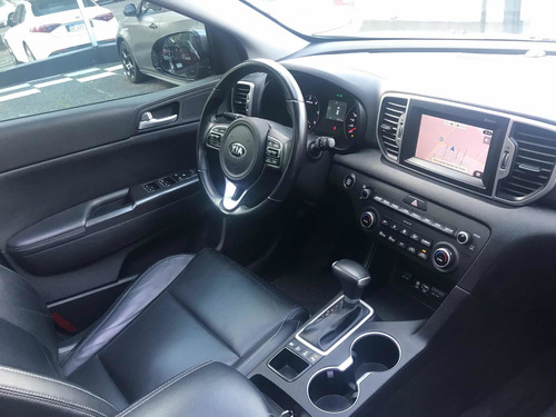 Imagen 9 de 10 de Kia Sportage 2.0 Crdi 4x4 Awd
