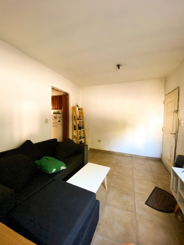 Imagen 2 de 7 de Departamento Tipo Casa En Venta En Remedios De Escalada Oeste