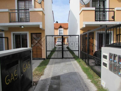 Casa En Venta Triplex 4 Ambientes Con Cochera En San Bernardo Oportunidad