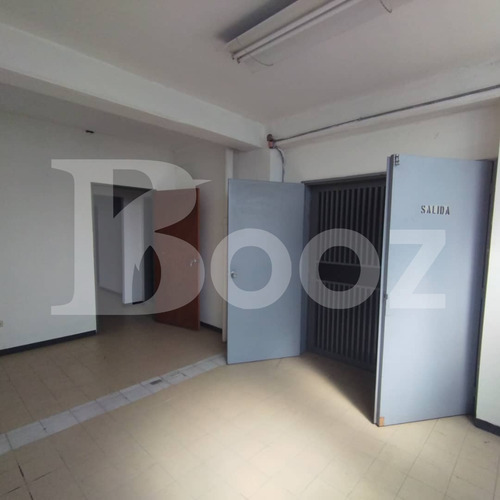 Alquiler De Piso Industrial, Guarenas, 587mt2