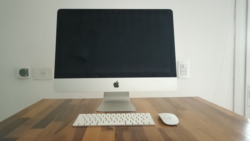 iMac 21 Late 2015 C/ Caja Original 