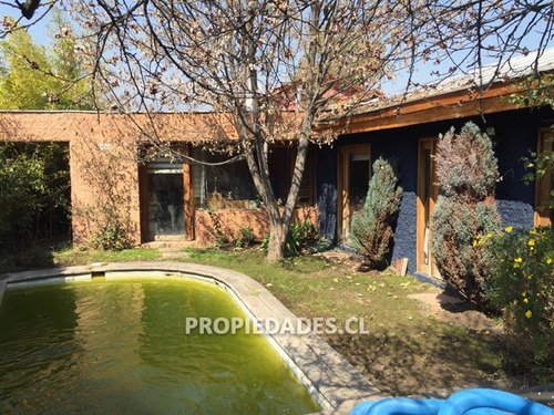 Casa En Venta De 4 Dorm. En Las Condes