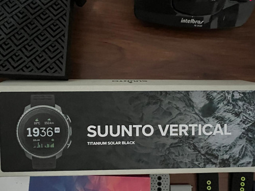 Suunto Vertical Titanium Solar + 5 Correas + Crsital Protect Negro Sport Negro Negro (Usado)