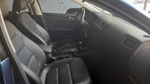 Imagen 11 de 14 de Volkswagen Vento 2.5 Luxury 170cv Les Automotores