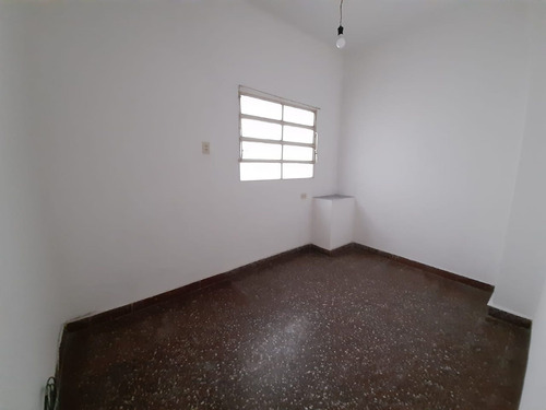 Ph 4 Ambientes En Venta En Haedo Con Patio Y Coch