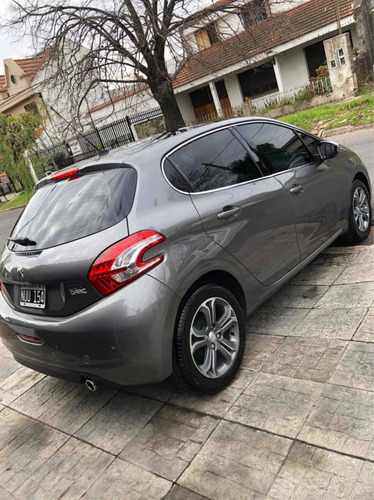 Peugeot 208 1.6 Feline 2014