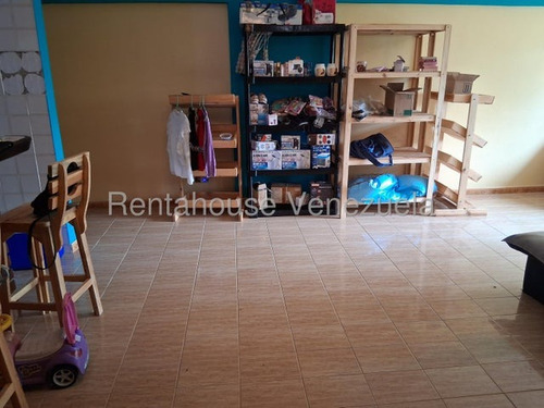 Yoselin Cabesas Vende Apartamento En Cabudare 25-22034 Yc