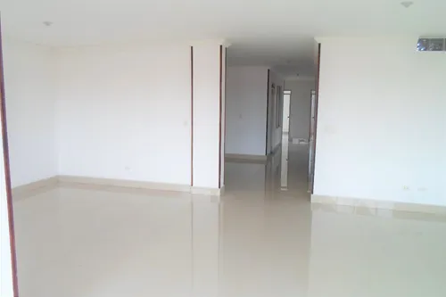 Amplio Apartamento Exelente Ubicacion