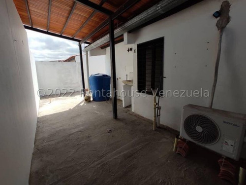 Imagen 22 de 30 de Casas En Venta Villa Roca Cabudare 22-17084 /m