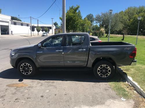 Toyota Hilux 2.8 Cd Srx 4x4 Automatica Cuero 2021