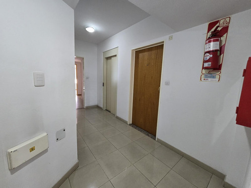 Excelente Departamento Con 2 Coceras - Apto Profesional