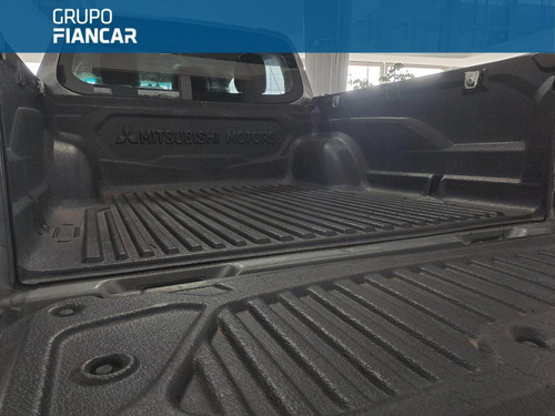 Imagen 12 de 14 de Mitsubishi L200 Diesel 4x4 Automática 2019