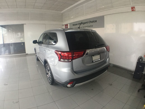 Imagen 5 de 15 de Mitsubishi Outlander 5 Puertas