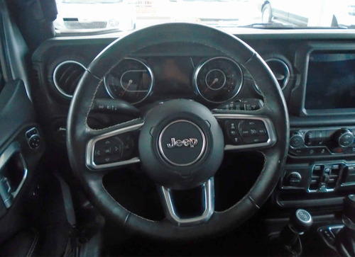 Imagen 12 de 15 de Jeep Wrangler 2019 5p Unlimited Jl Sahara V6/3.6 Aut
