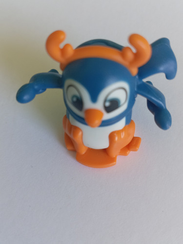 Kinder Surprise Noel 2018 Pingüino Toy Doll Collection 