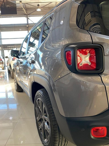 Imagen 8 de 19 de Jeep Renegade