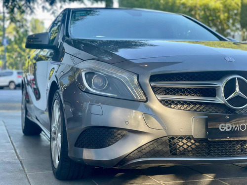 Imagen 8 de 25 de Mercedes-benz Clase A 1.6 A 200 Urban Be 156cv