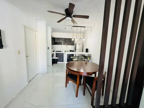 Casa En Venta En Veracruz Dividida En 2 Departamentos. Fracc. Las Vegas.