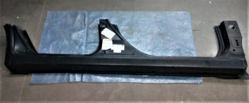 Estribo Inferior Derecho Daihatsu Terios Bego