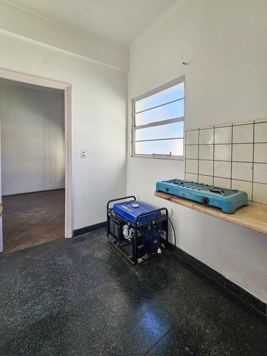 Casa 5 Ambientes Con Dependencia En Villa Devoto