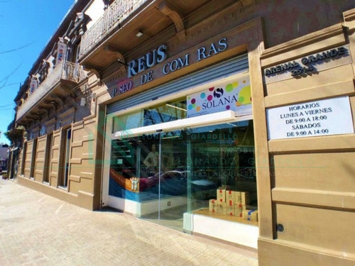 Imagen 1 de 28 de Montevideo - Locales Comerciales En Paseo De Compras Reus