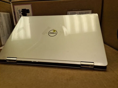 Imagen 2 de 9 de Dell Xps 9575 2 En 1 I7-8705g 512gb 16gb Ram15.6 Fhd