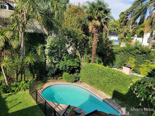 Imagen 9 de 18 de Vicente López Venta Casa De 6 Ambientes Con Jardín Y Piscina