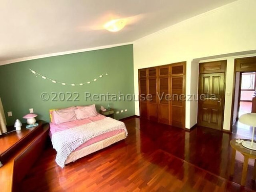 Pent House En Venta, En Santa Rosa De Lima, Mls #24-22244