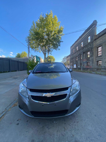 Imagen 6 de 15 de Chevrolet Sail 2016 1.4 Full