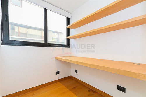 Departamento En Arriendo De 2 Dorm. En Las Condes