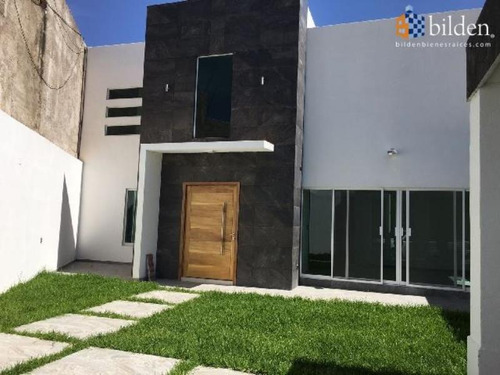Imagen 2 de 12 de Casa Sola En Venta Fraccionamiento Colinas Del Saltito