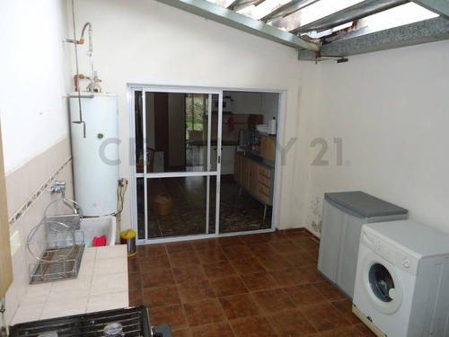 Imagen 27 de 30 de Casa En Venta De 4 Dormitorios En City Bell - La Plata Calle 467 E/ 27 Y 28