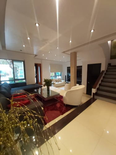 Imagen 7 de 25 de Vendo Espectacular Townhouse Totalmente Amoblado Bonaventure Home Mañongo Naguanagua Totalmente Amoblado Y Equipado