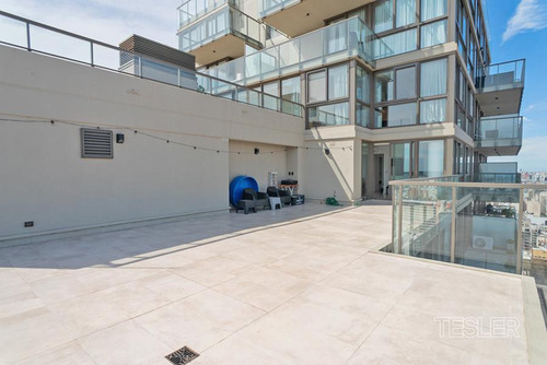 Weik Belgrano Piso Alto Con Terraza Propia 2 Dormitorios 2 Baños Completos Cochera