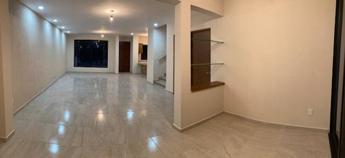 Venta Casa Nueva En Lomas De La Selva - V268